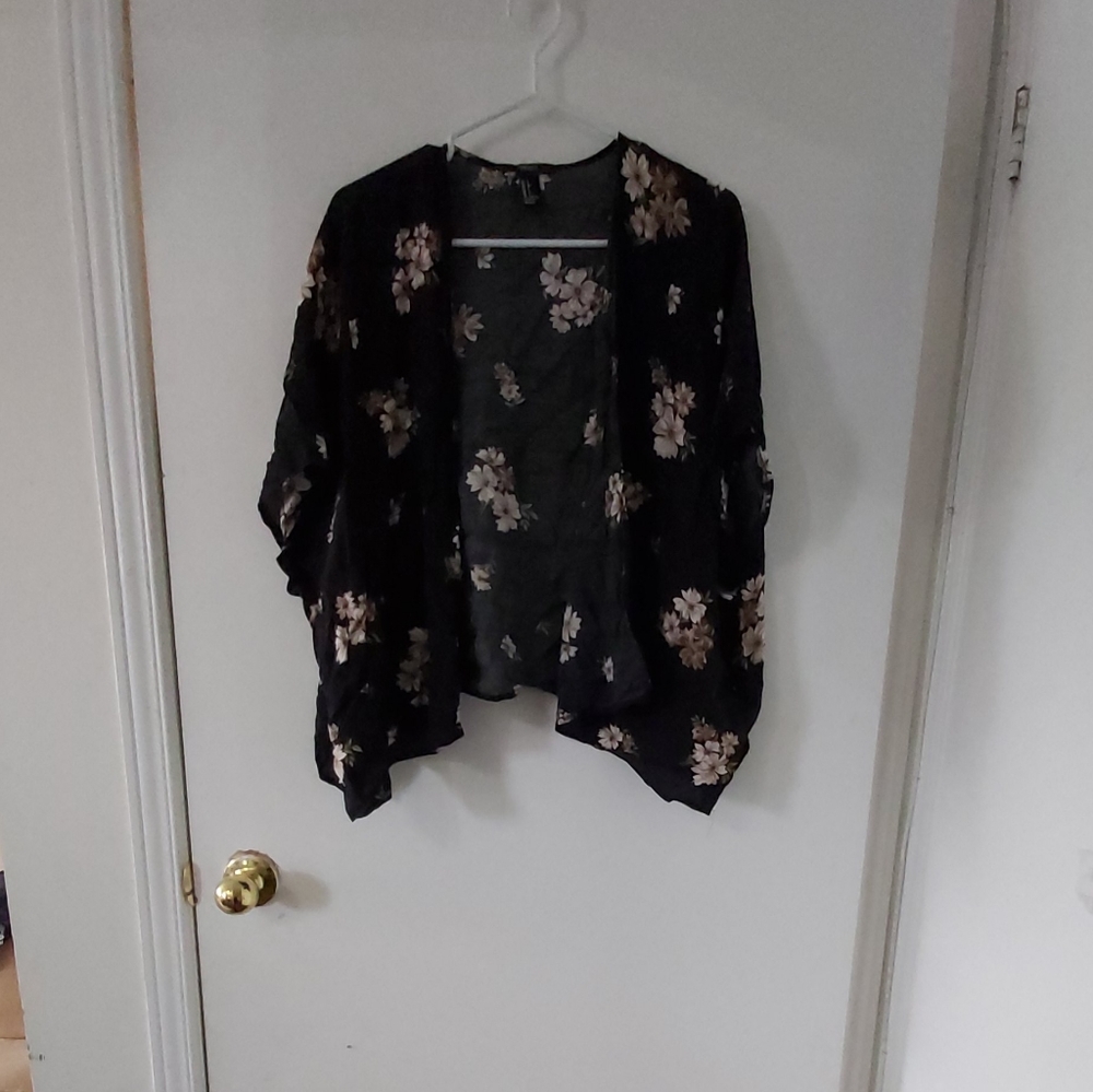 🌷3for$20!🌷Floral kimodo